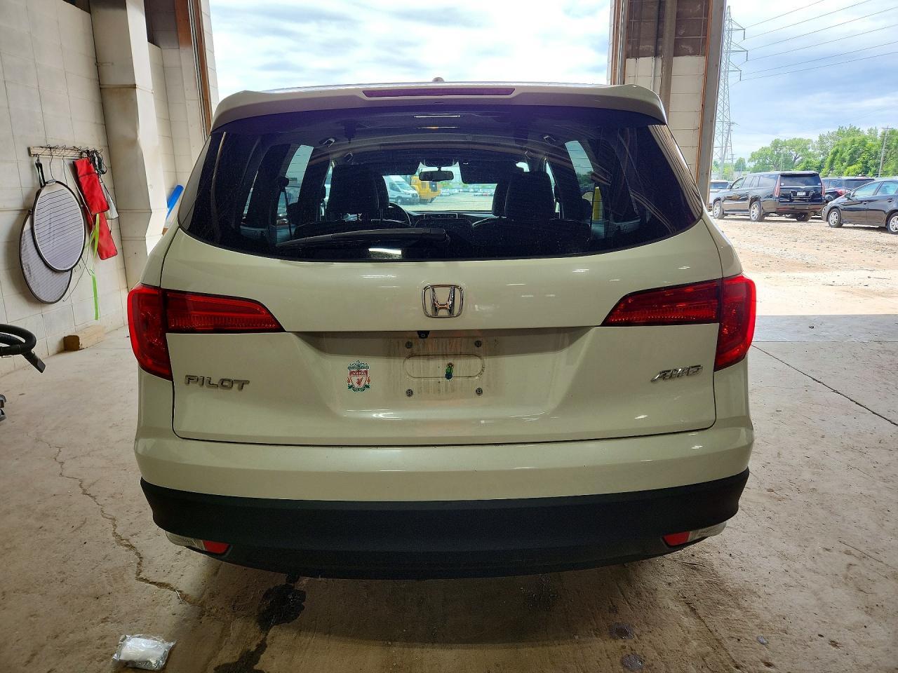 2017 HONDA PILOT