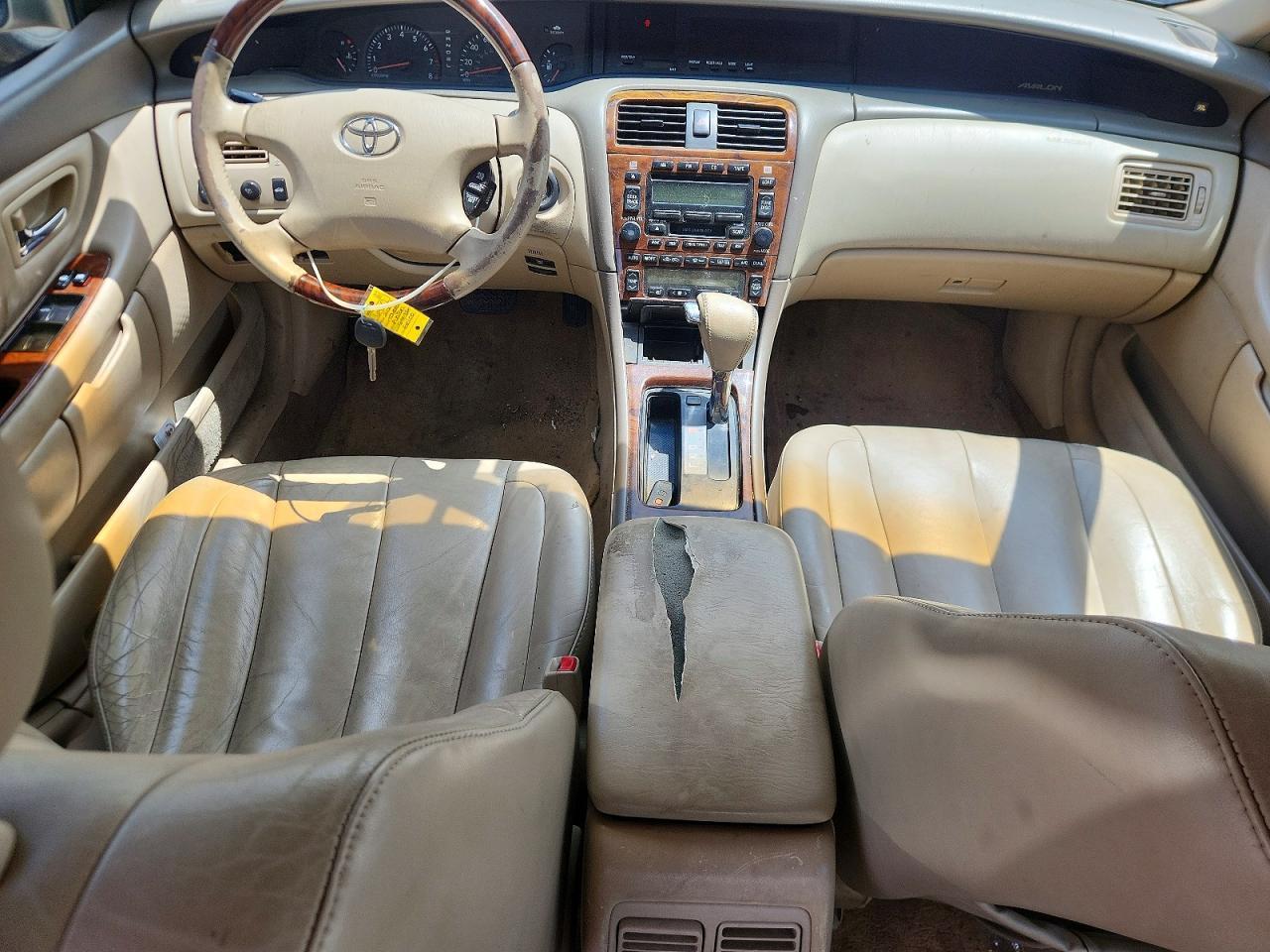 2004 TOYOTA Avalon