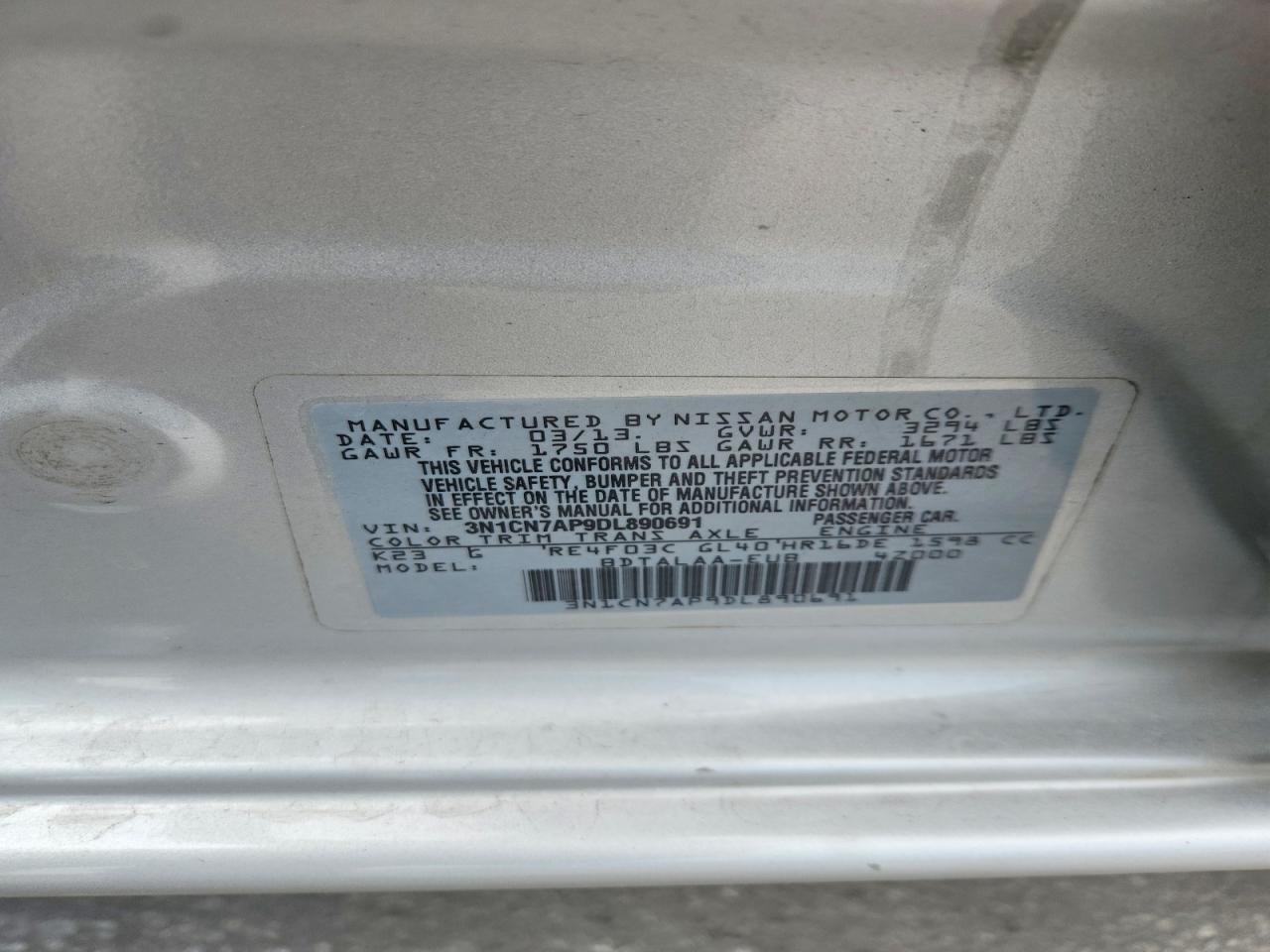 2013 NISSAN VERSA