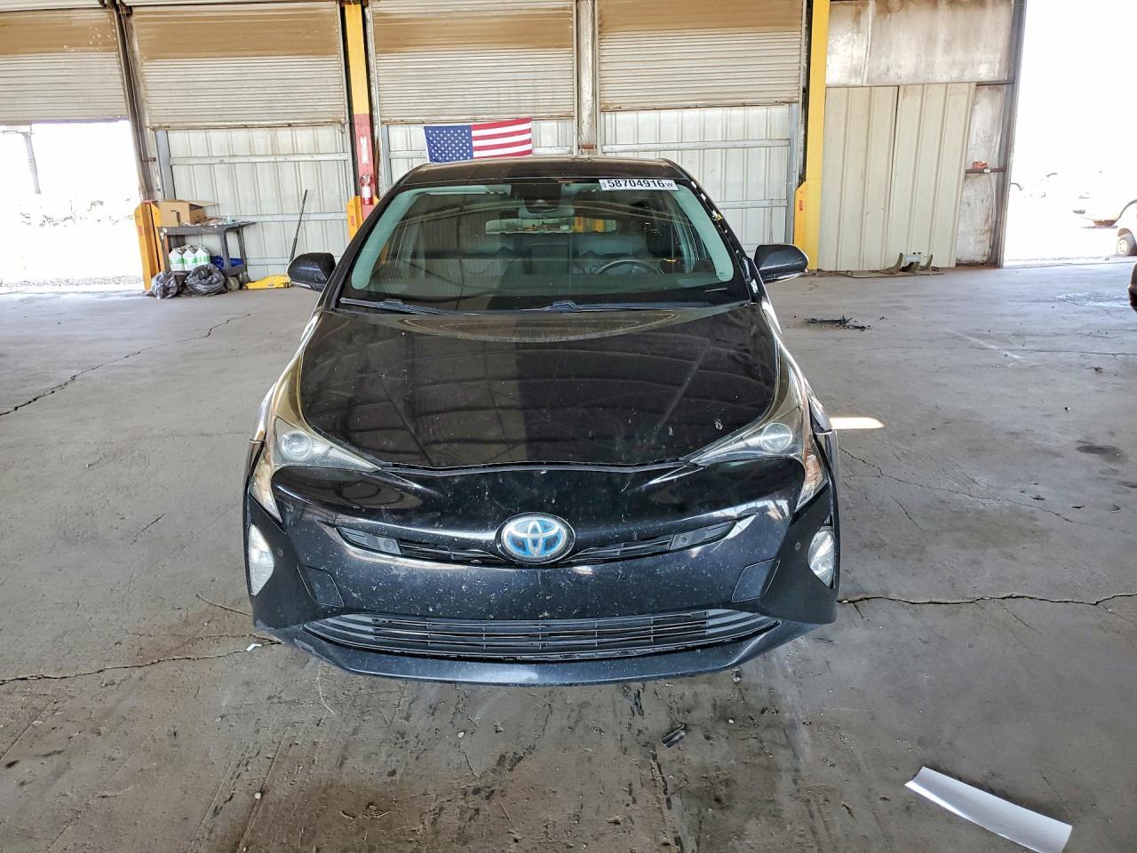 2017 TOYOTA PRIUS