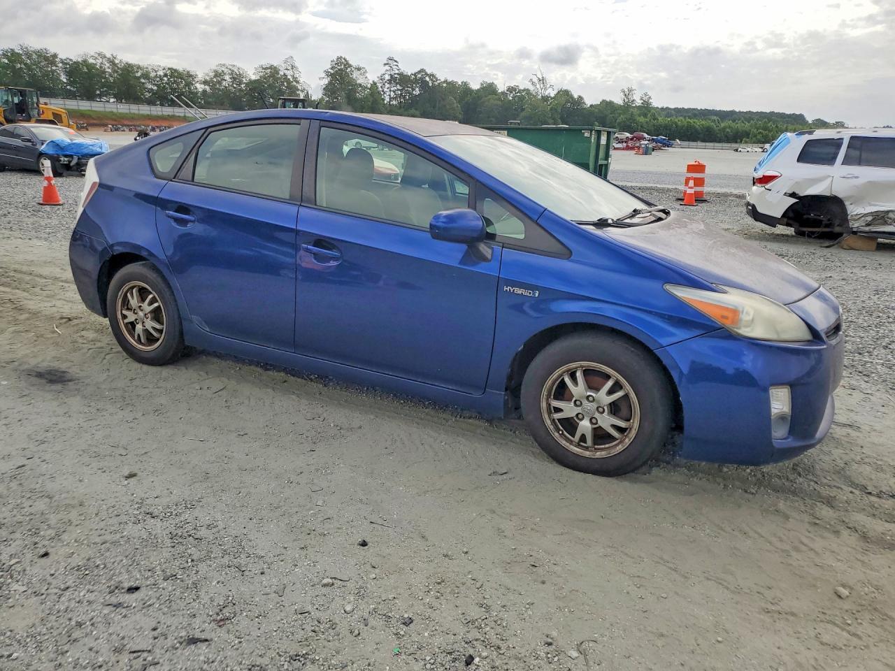 2011 TOYOTA PRIUS