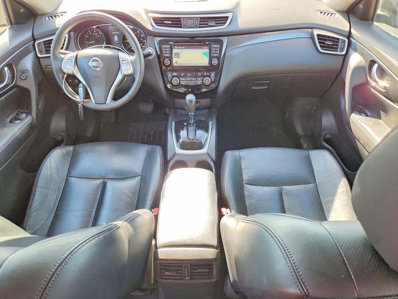 2015 NISSAN ROGUE