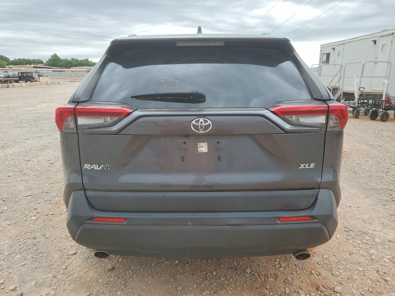 2019 TOYOTA RAV4