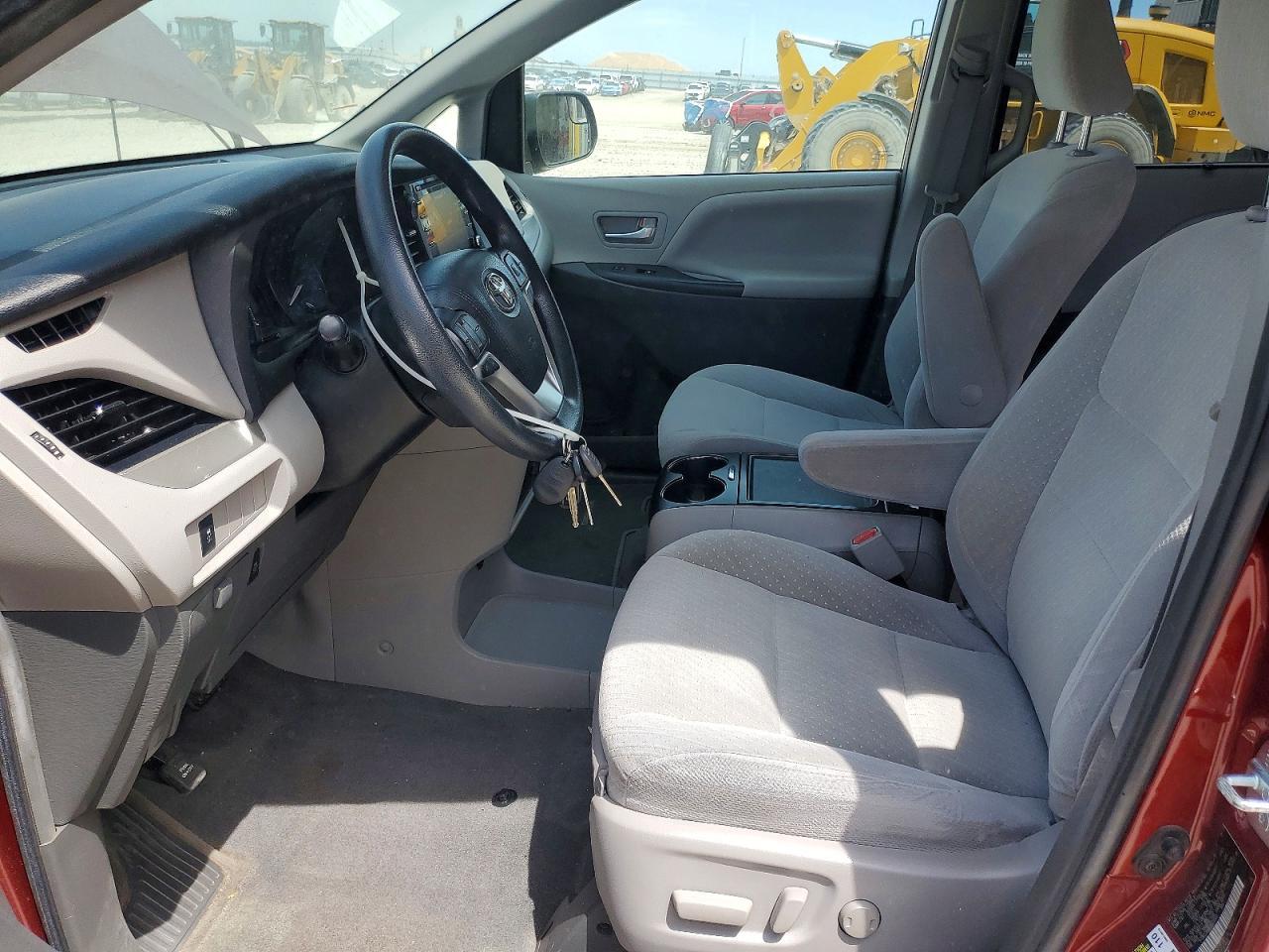 2018 TOYOTA SIENNA