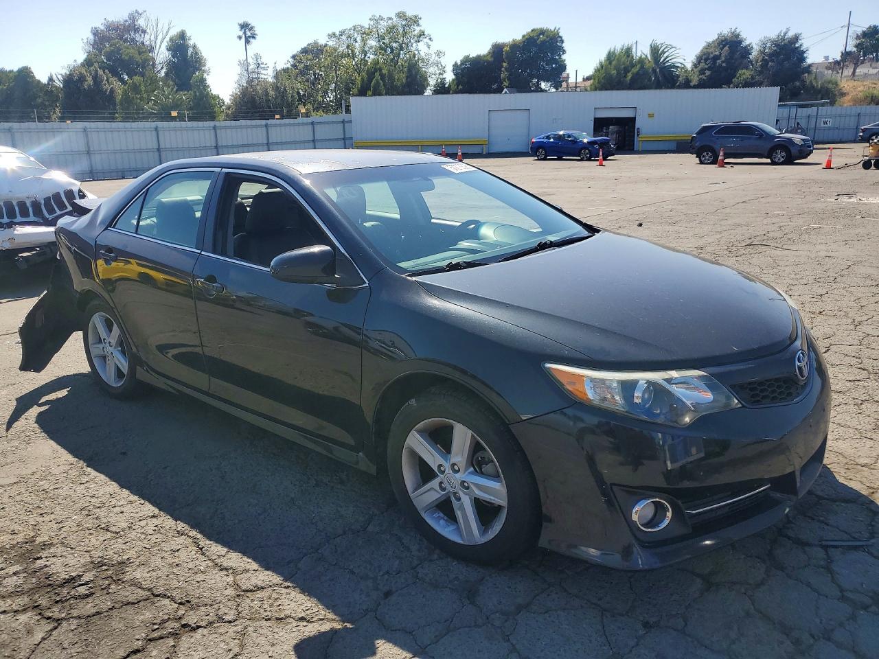 2012 TOYOTA CAMRY