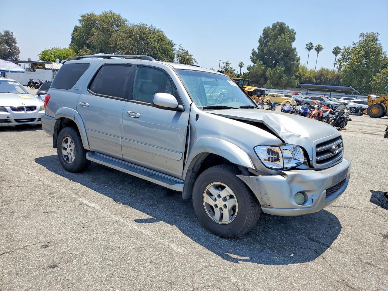 2002 TOYOTA Sequoia