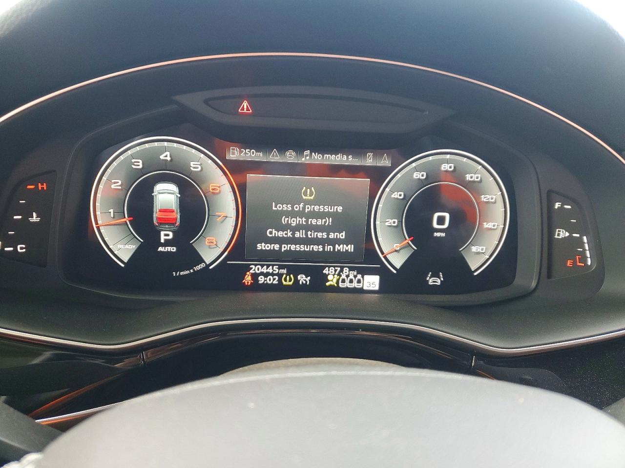 2025 AUDI Q8