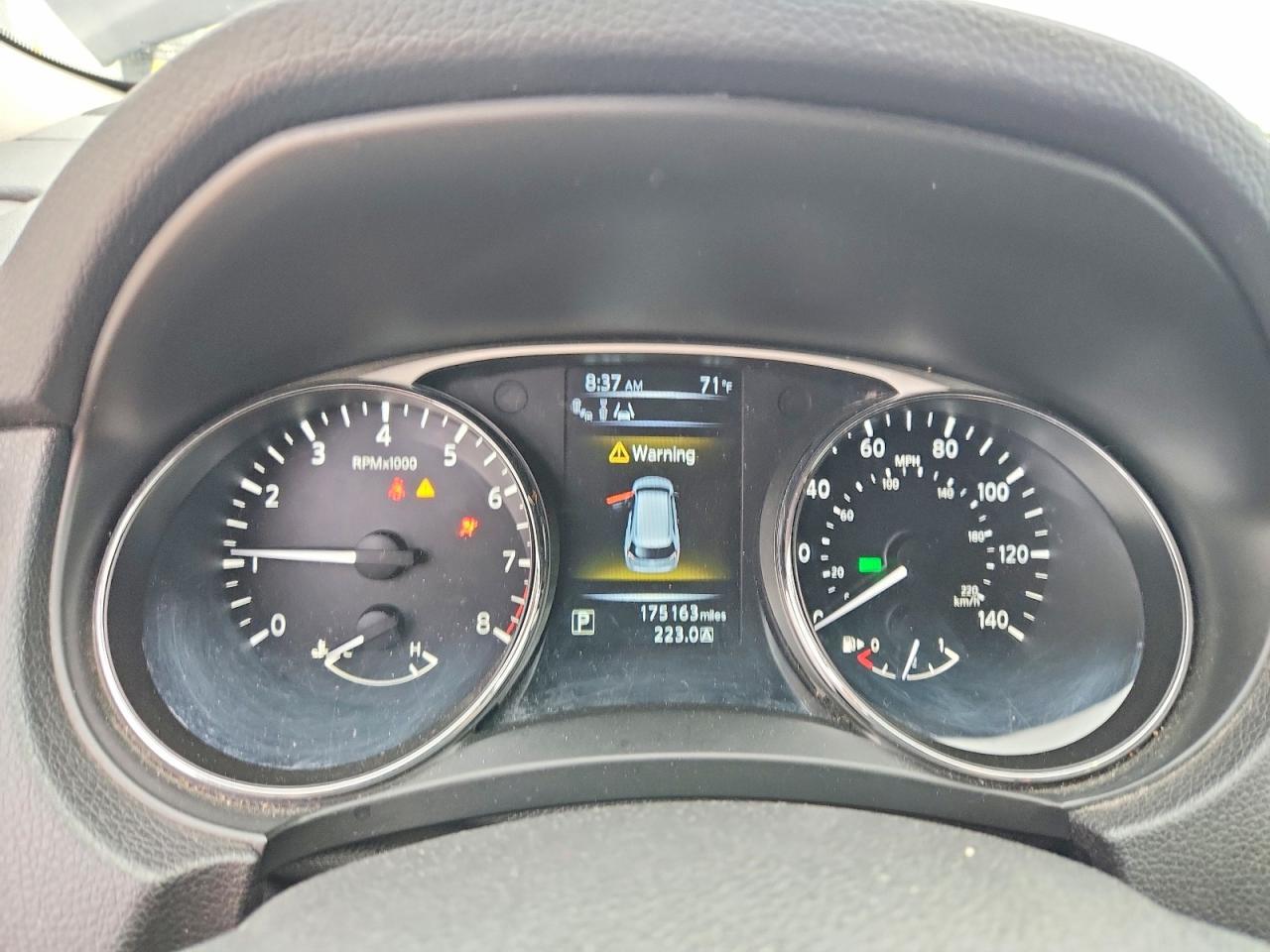 2015 NISSAN ROGUE