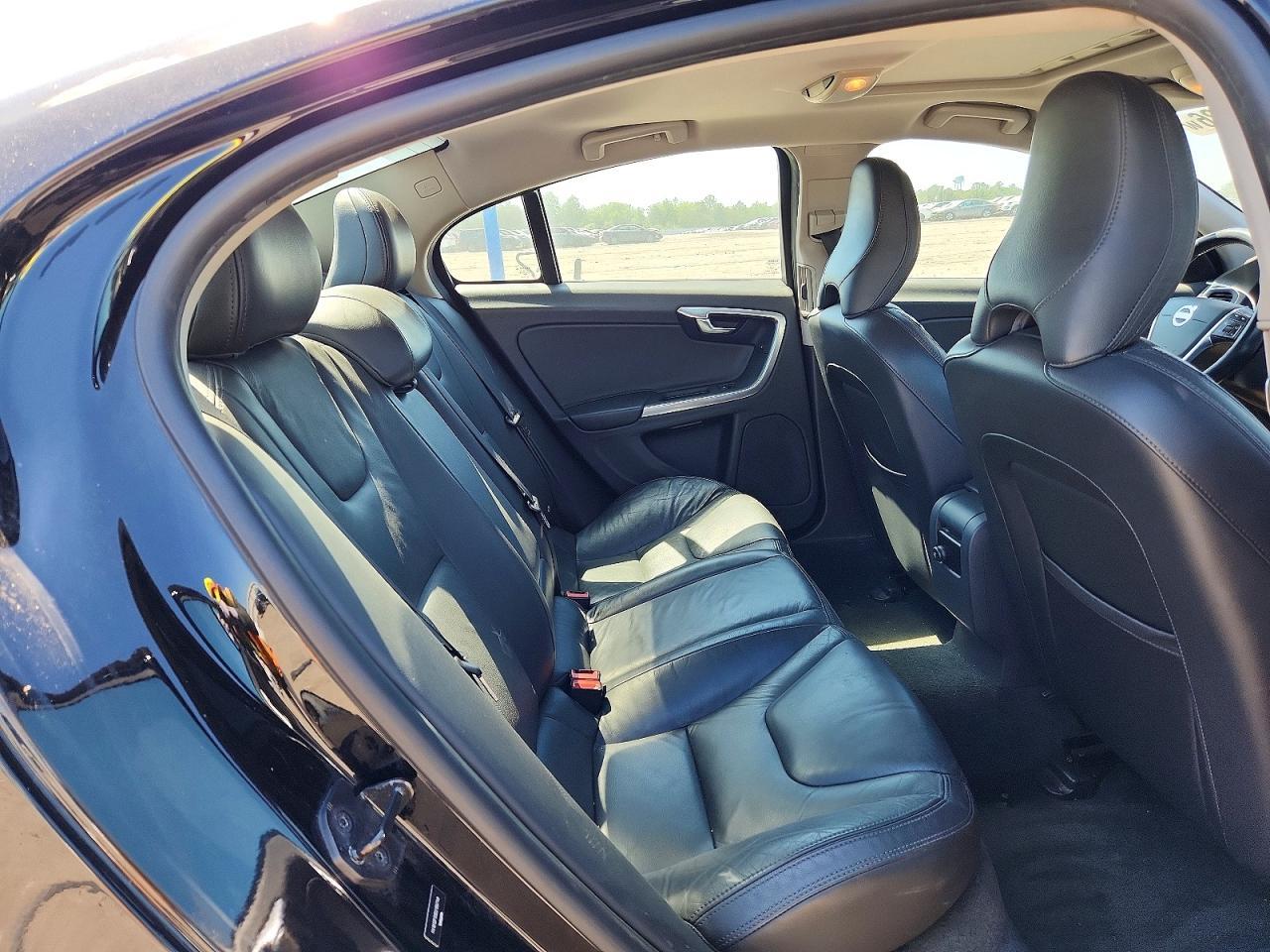 2013 VOLVO S60