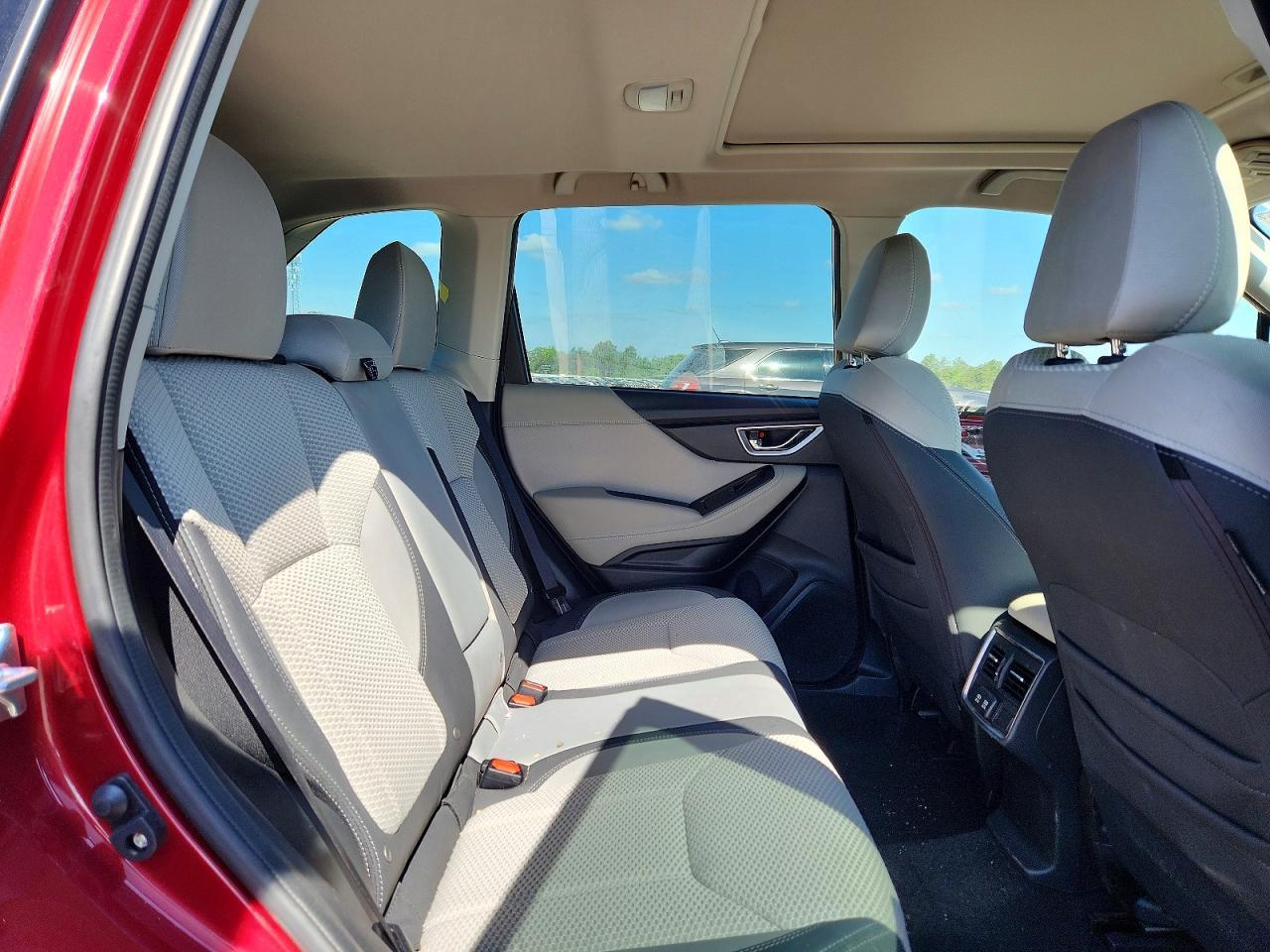 2024 SUBARU FORESTER