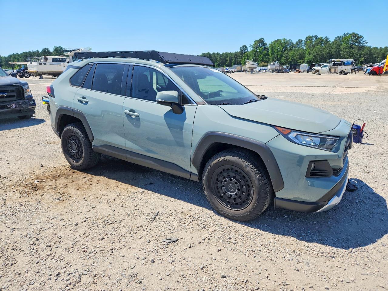 2019 TOYOTA RAV4