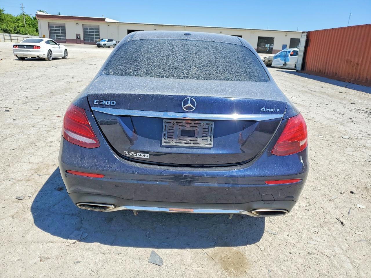 2017 MERCEDES-BENZ E-Class