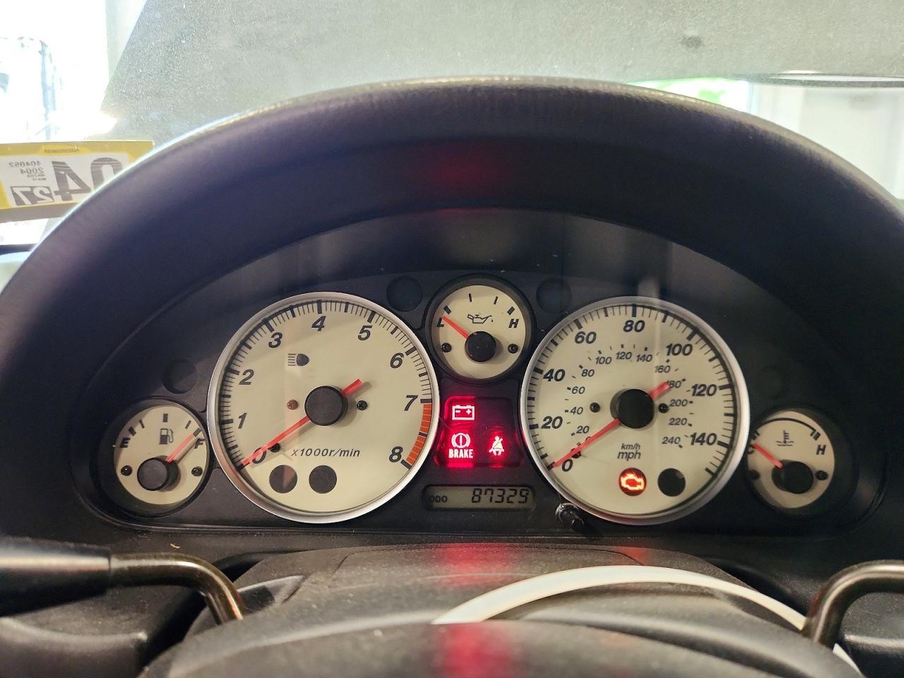 2004 MAZDA MX-5 Miata