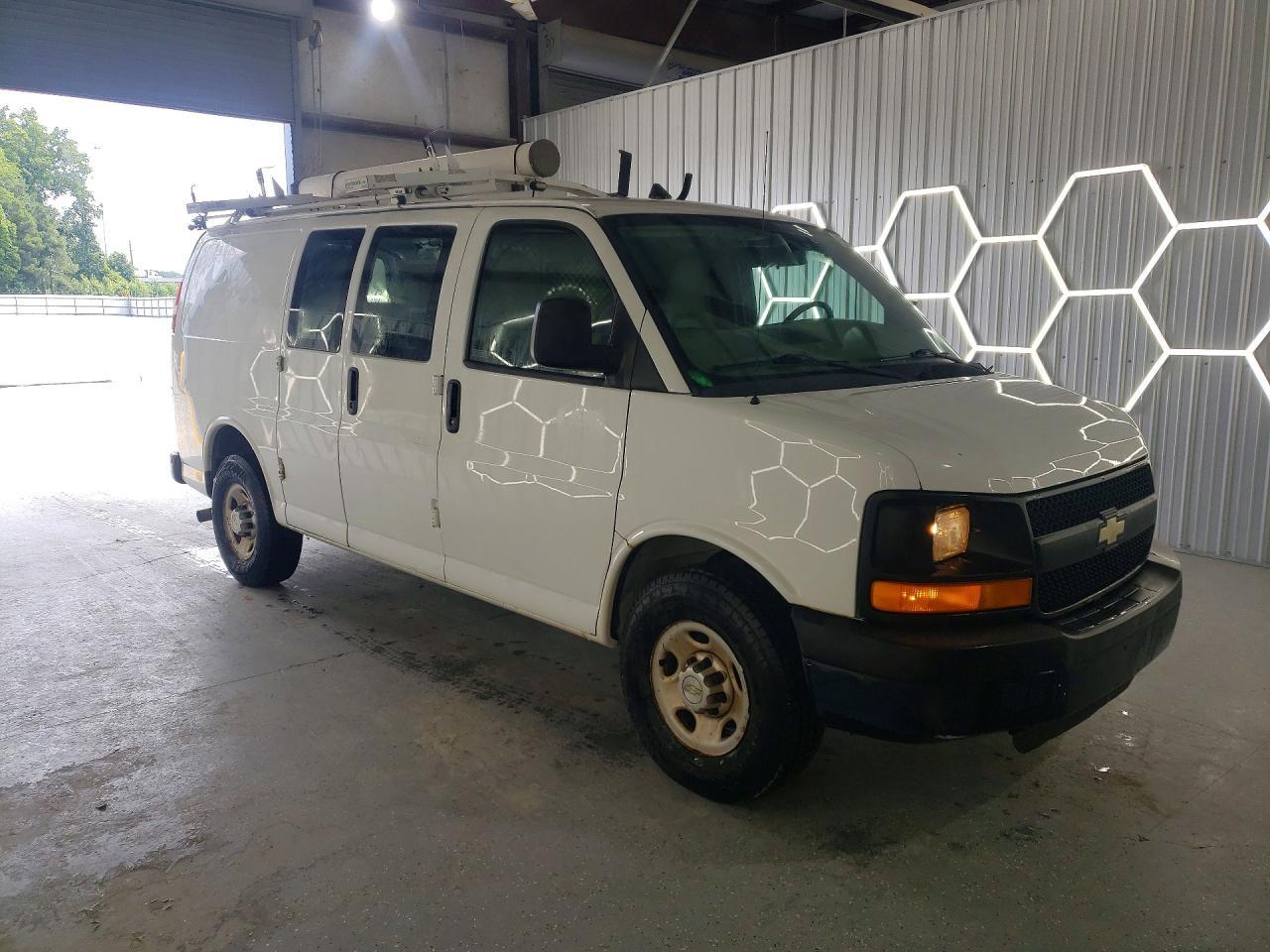 2013 CHEVROLET EXPRESS 2500