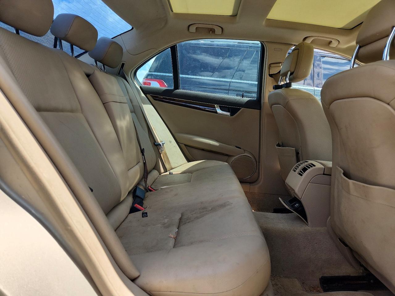 2011 MERCEDES-BENZ C-CLASS