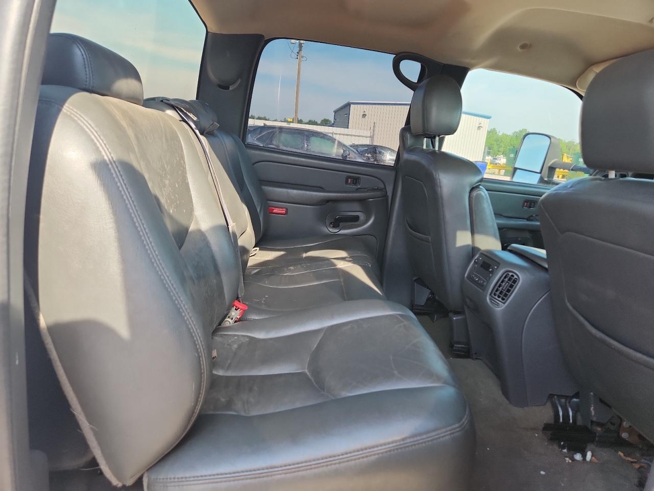 2004 CHEVROLET Silverado 3500