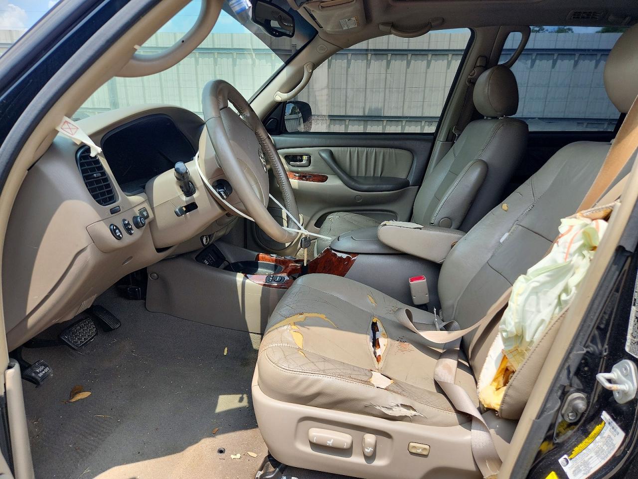 2006 TOYOTA Sequoia