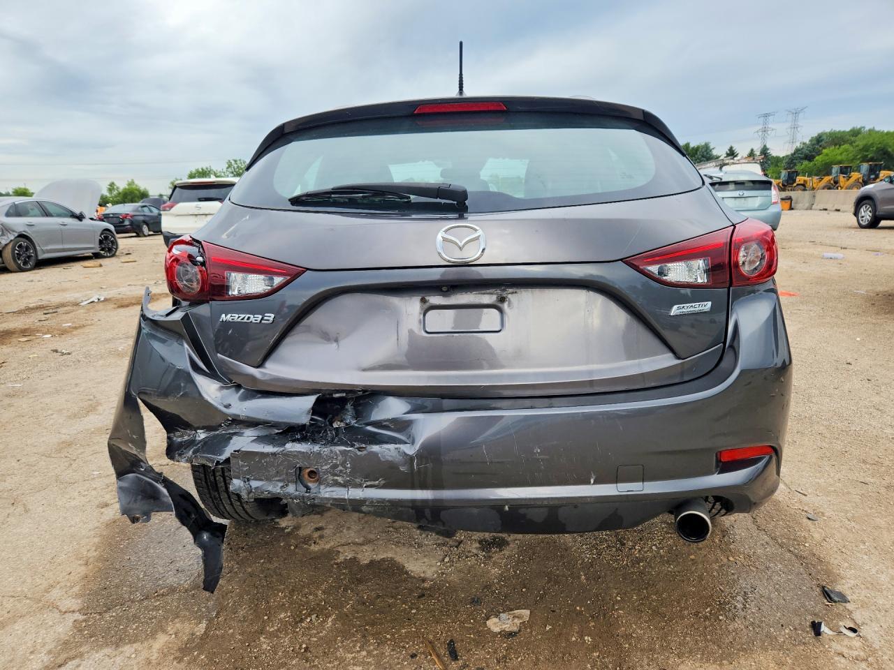 2018 MAZDA 3