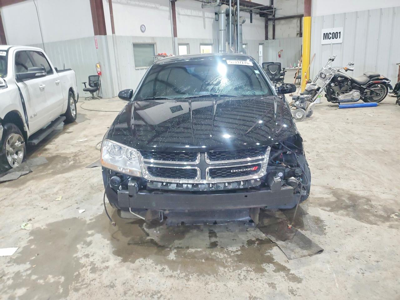 2014 DODGE Avenger