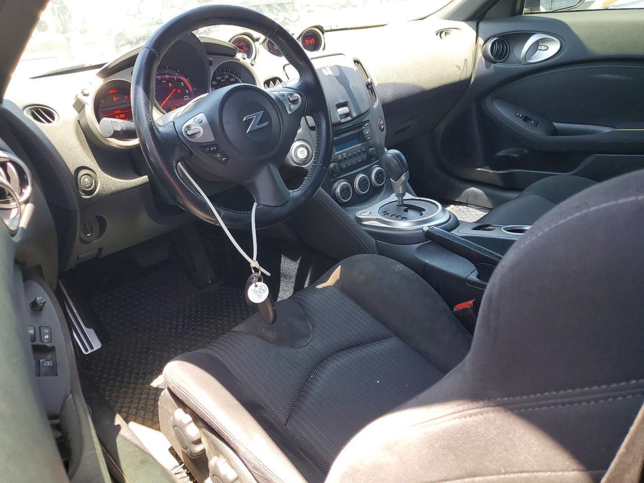 2017 NISSAN 370Z