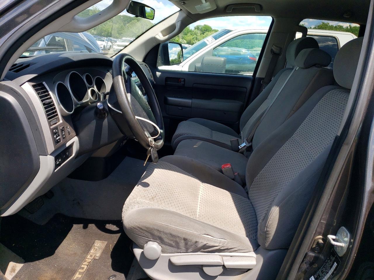 2011 TOYOTA TUNDRA
