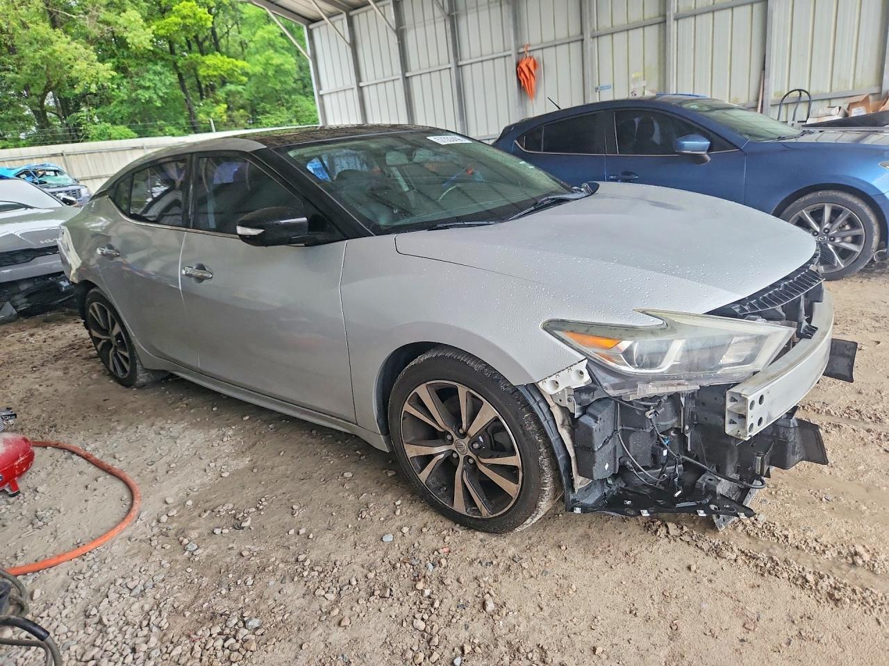 2018 NISSAN Maxima