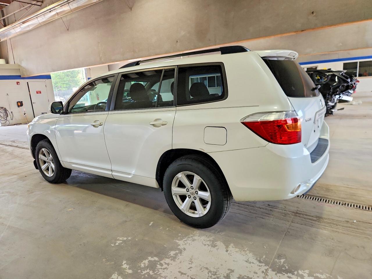 2009 TOYOTA HIGHLANDER