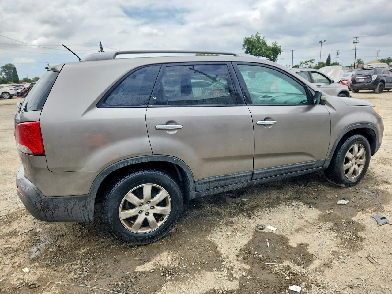 2011 KIA SORENTO