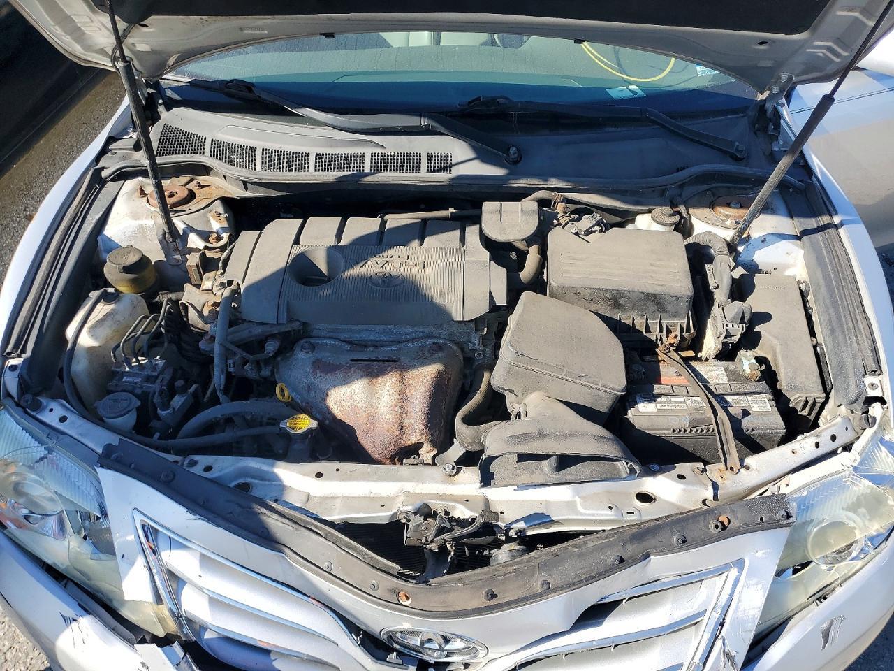 2011 TOYOTA CAMRY