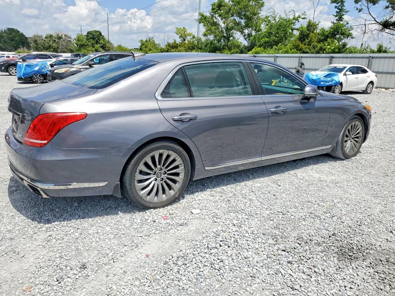 2017 GENESIS G90