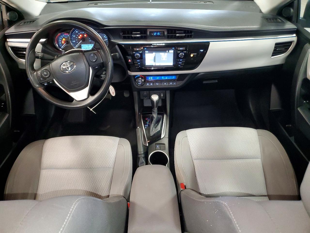 2015 TOYOTA COROLLA