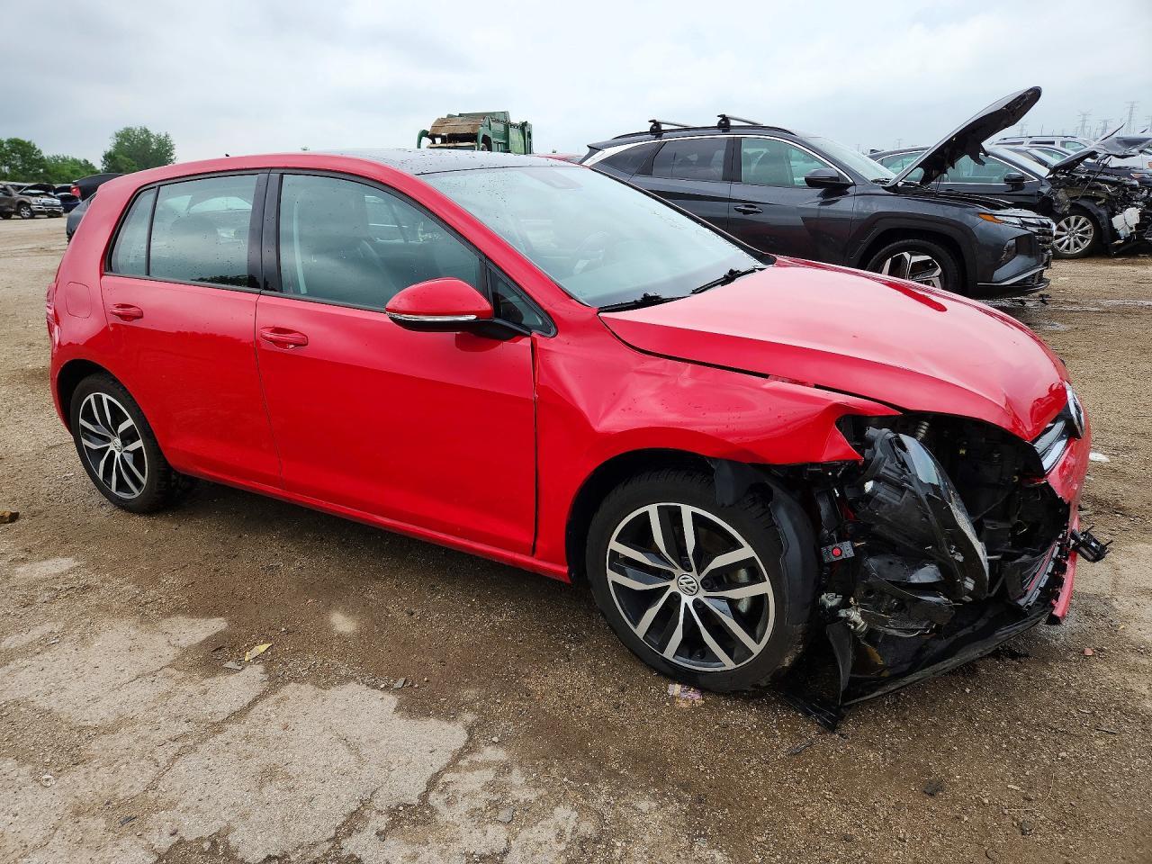 2016 VOLKSWAGEN GOLF