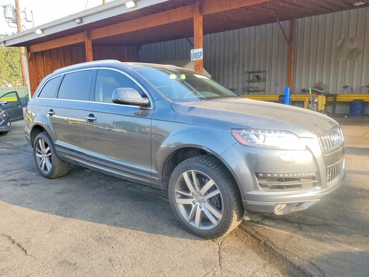 2012 AUDI Q7