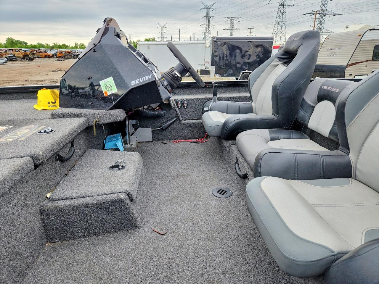 2021 BOAT Crestliner