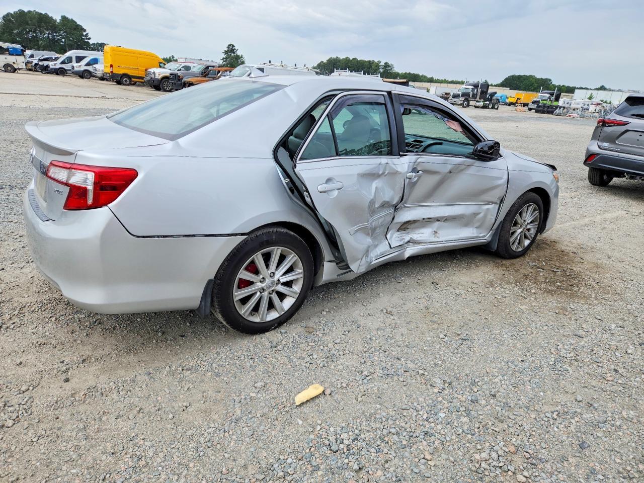 2012 TOYOTA CAMRY