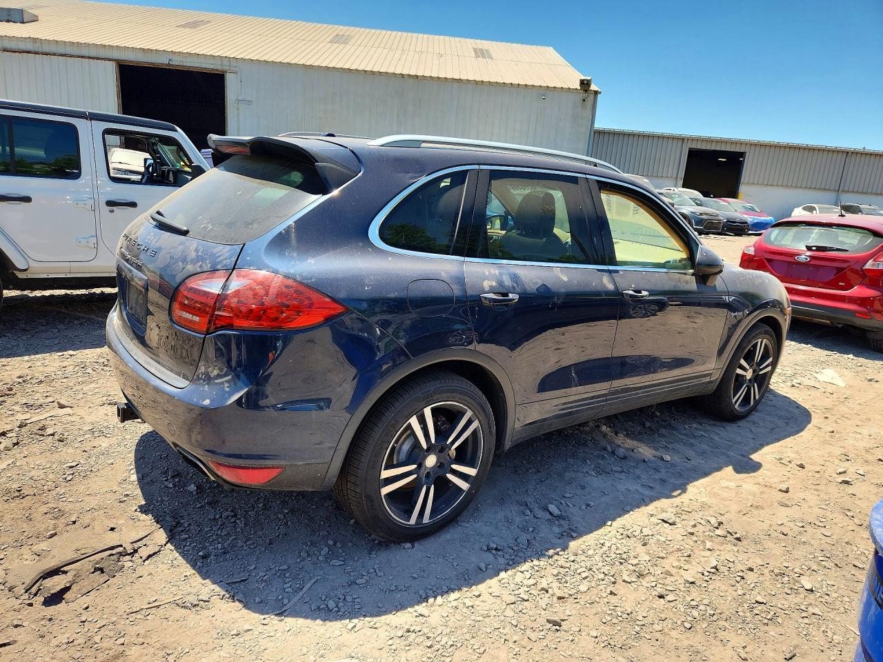 2012 PORSCHE CAYENNE