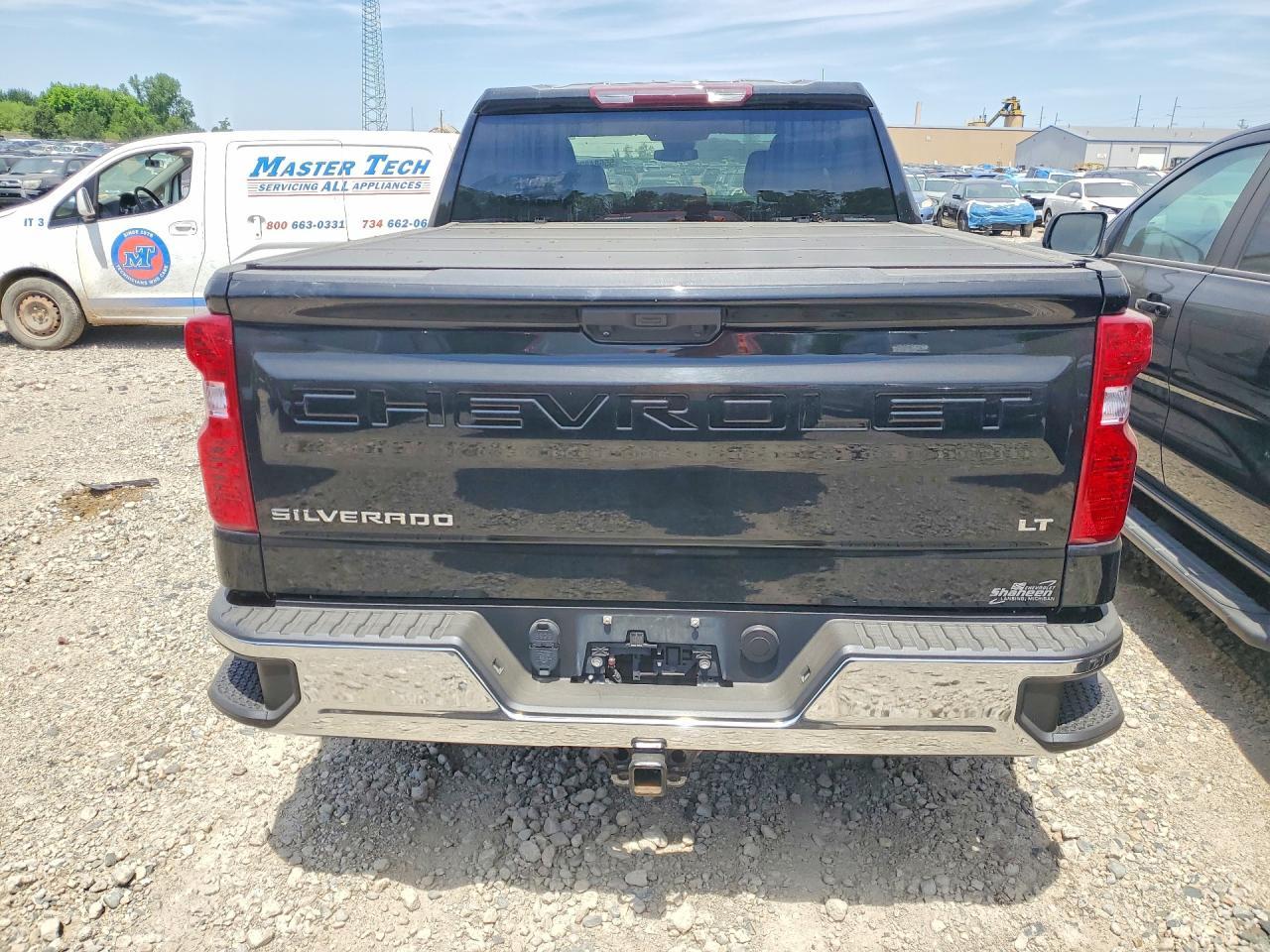 2023 CHEVROLET Silverado