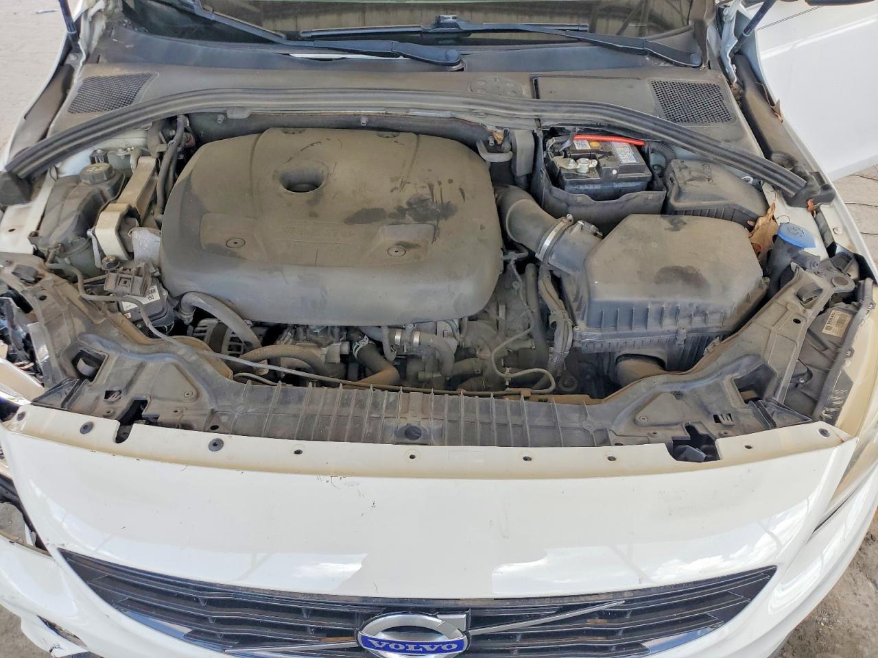 2017 VOLVO S60