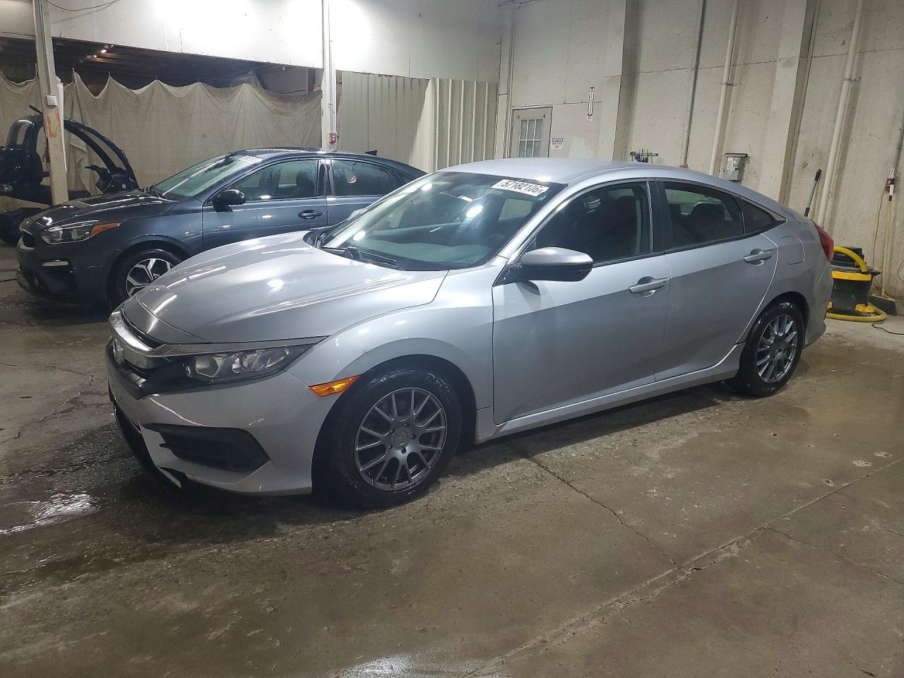 2016 HONDA CIVIC