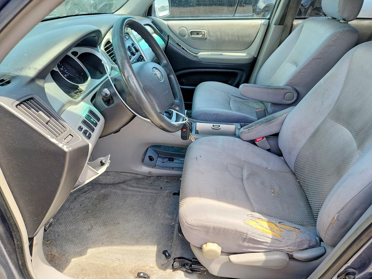 2005 TOYOTA HIGHLANDER
