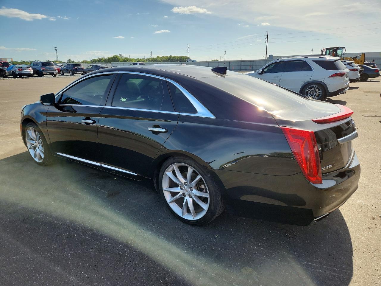 2015 CADILLAC XTS