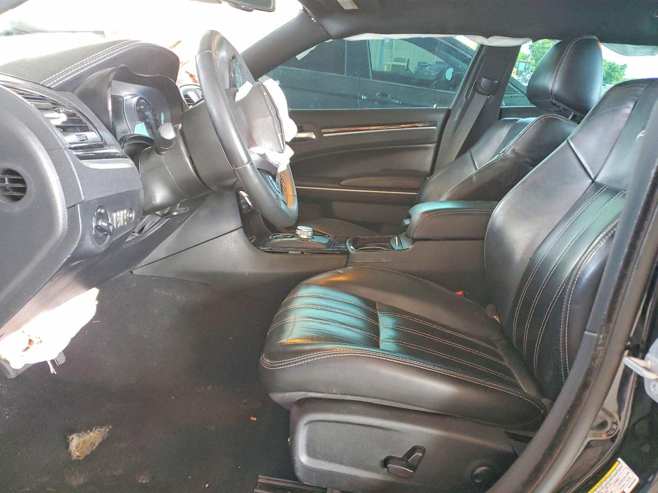 2022 CHRYSLER 300