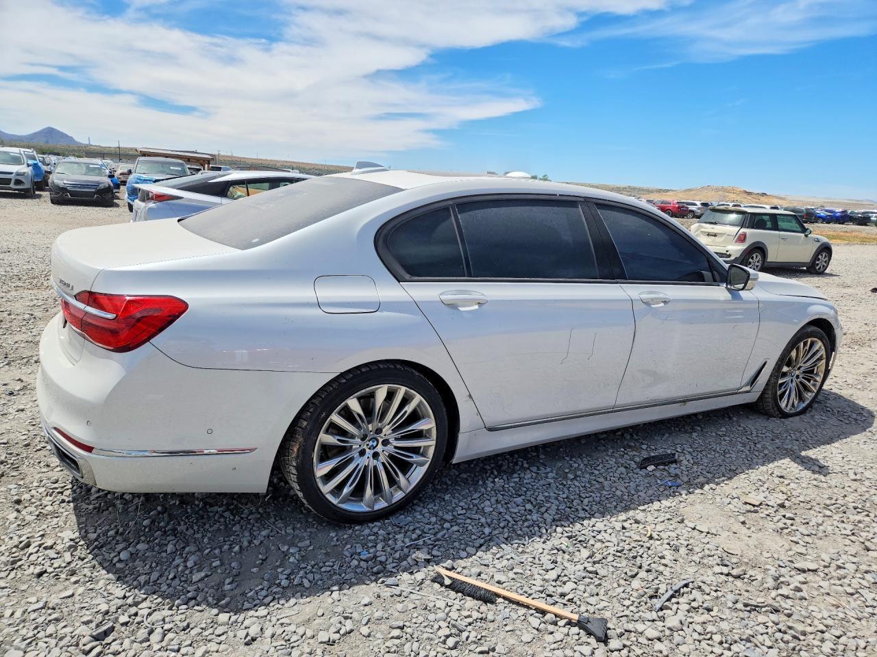 2016 BMW 7 series