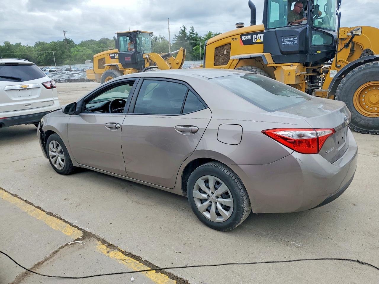 2015 TOYOTA COROLLA