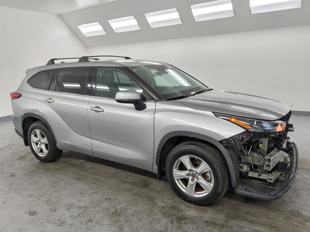 2022 TOYOTA HIGHLANDER