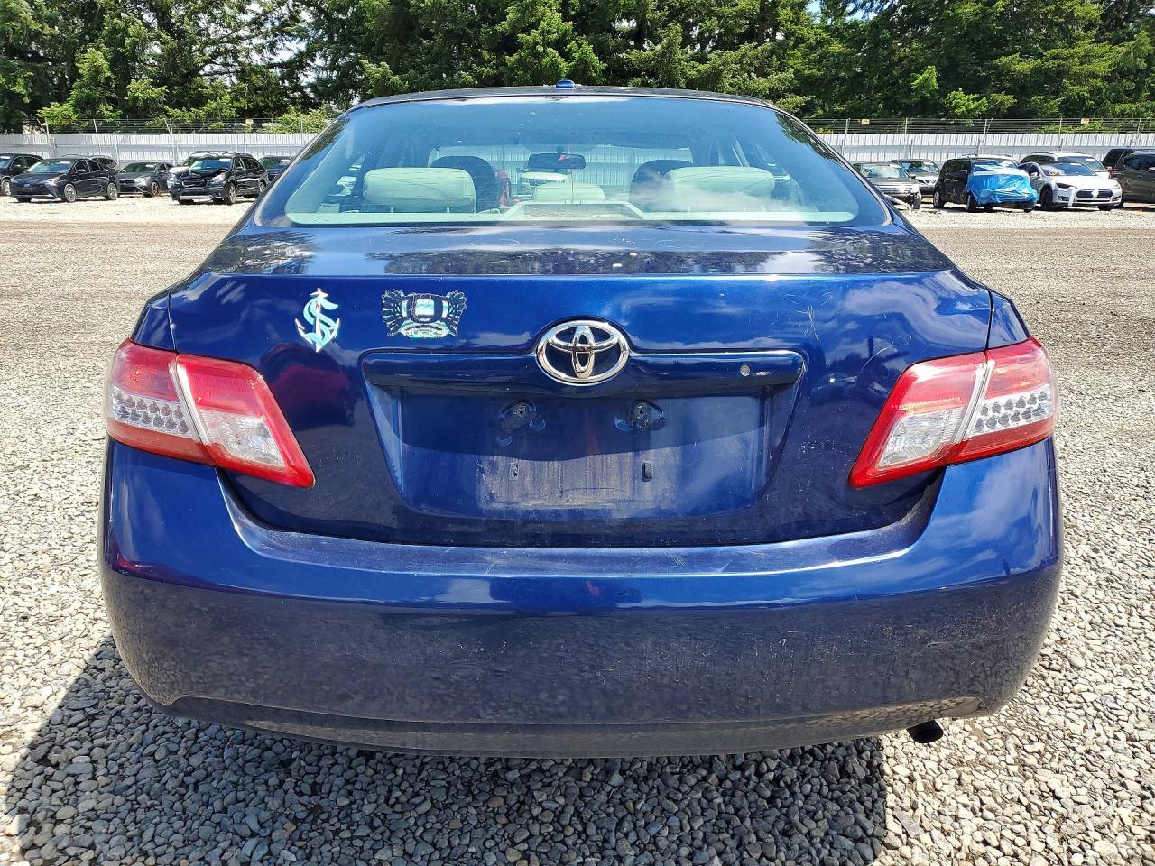 2010 TOYOTA CAMRY