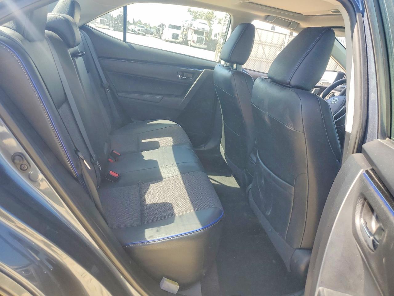 2017 TOYOTA COROLLA