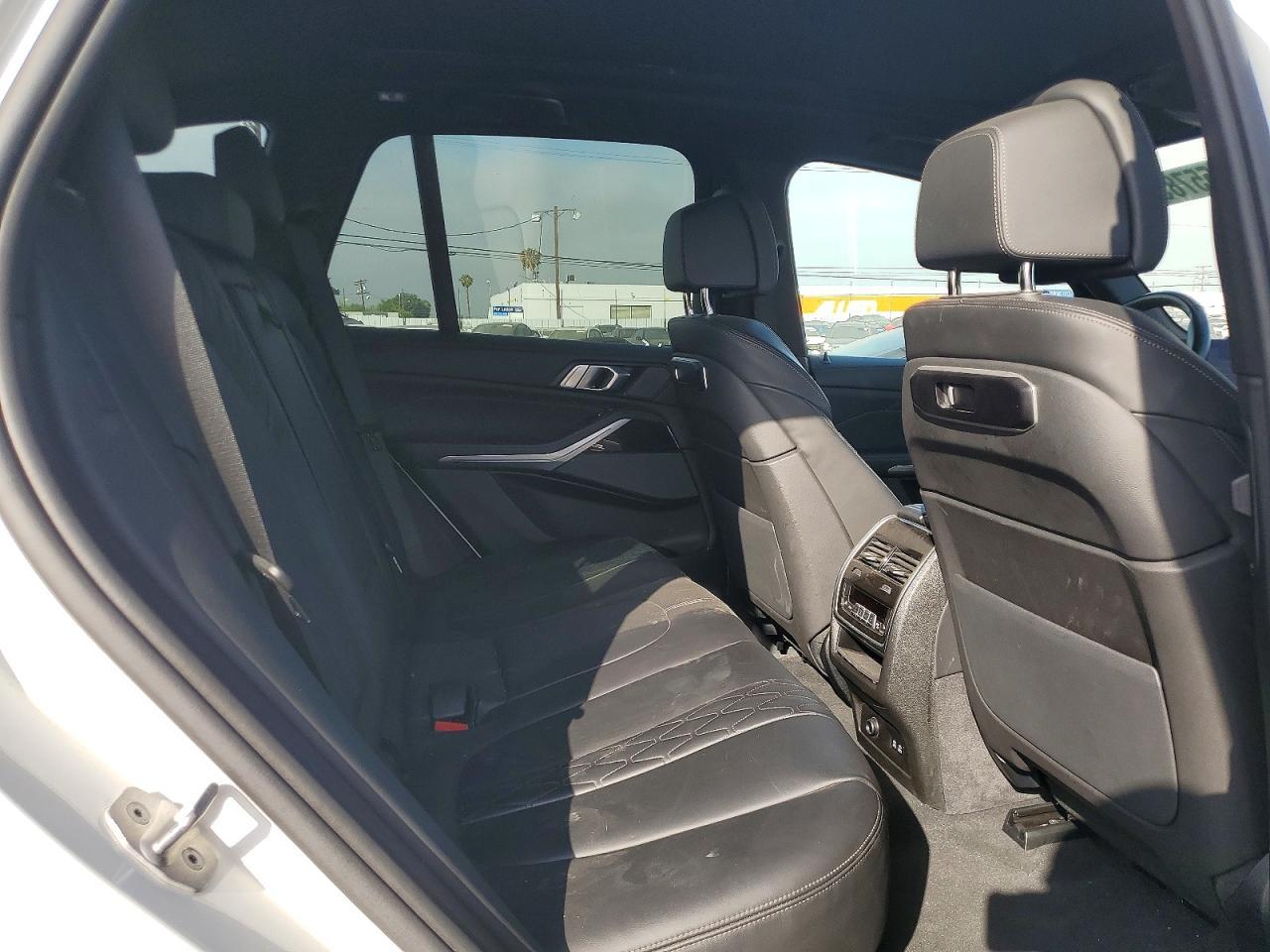 2025 BMW X5