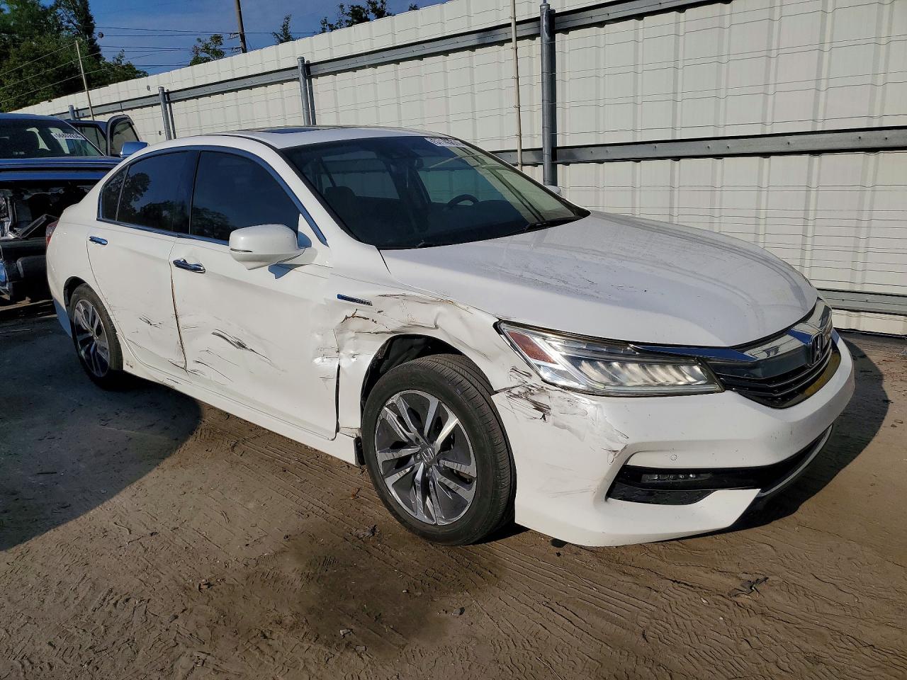 2017 HONDA ACCORD