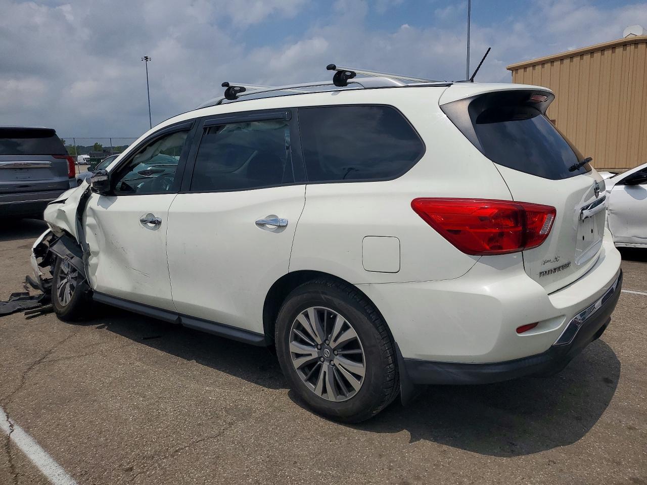 2017 NISSAN PATHFINDER